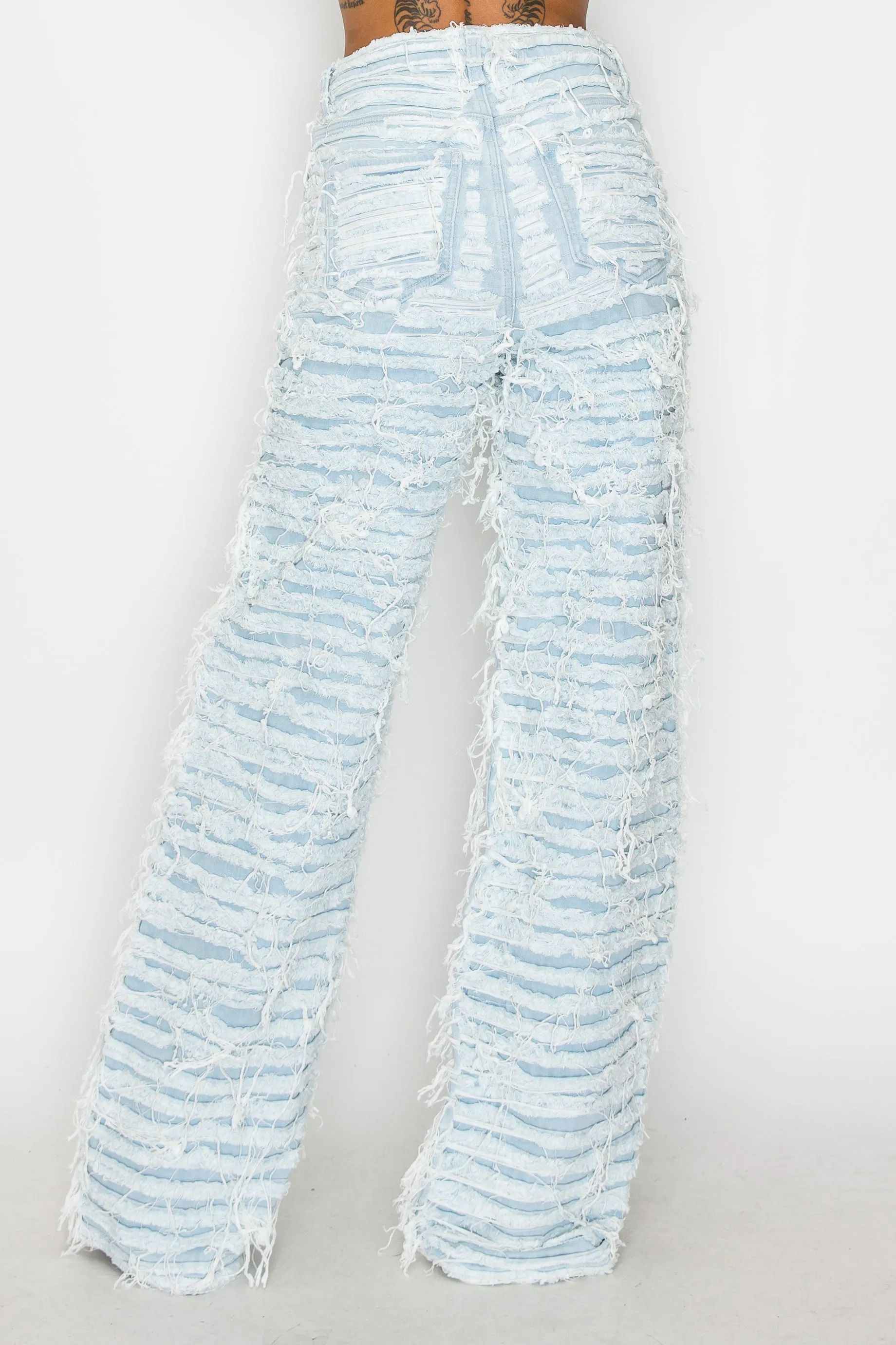 40564 Women's Super Distressed Relaxed Fit Jeans
