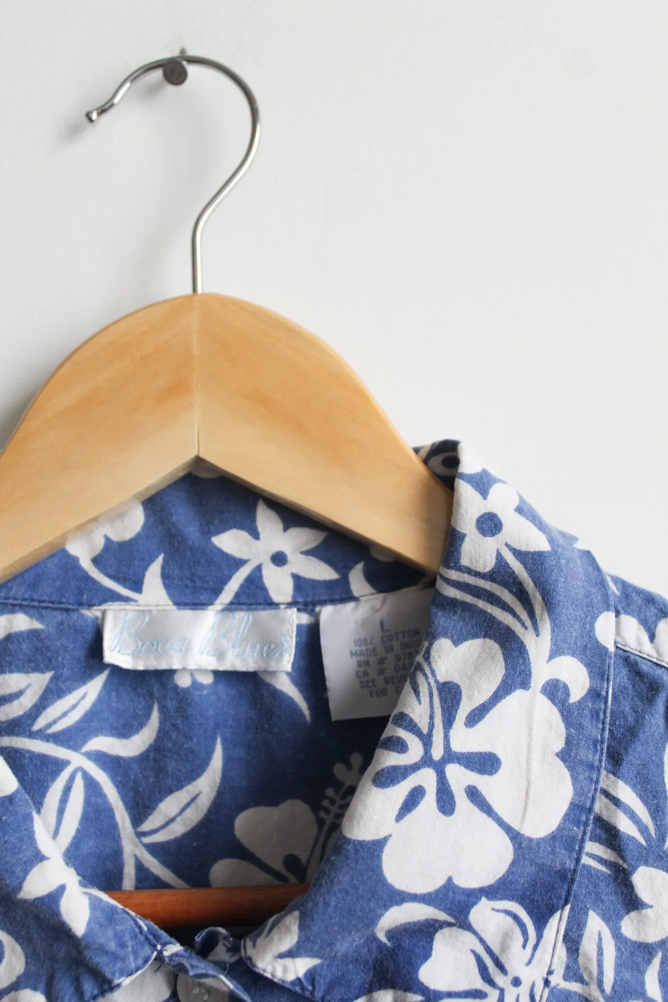 blue hibiscus button up
