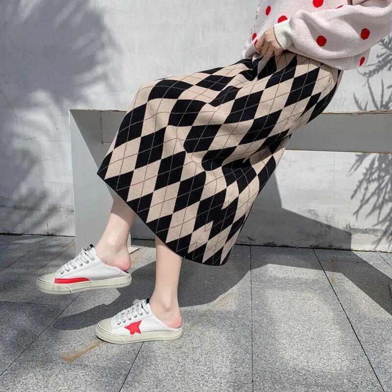 Diamond Pattern Knitted A-Line Long Skirt