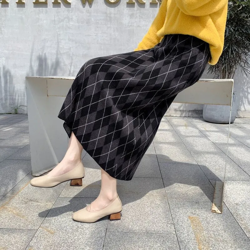 Diamond Pattern Knitted A-Line Long Skirt