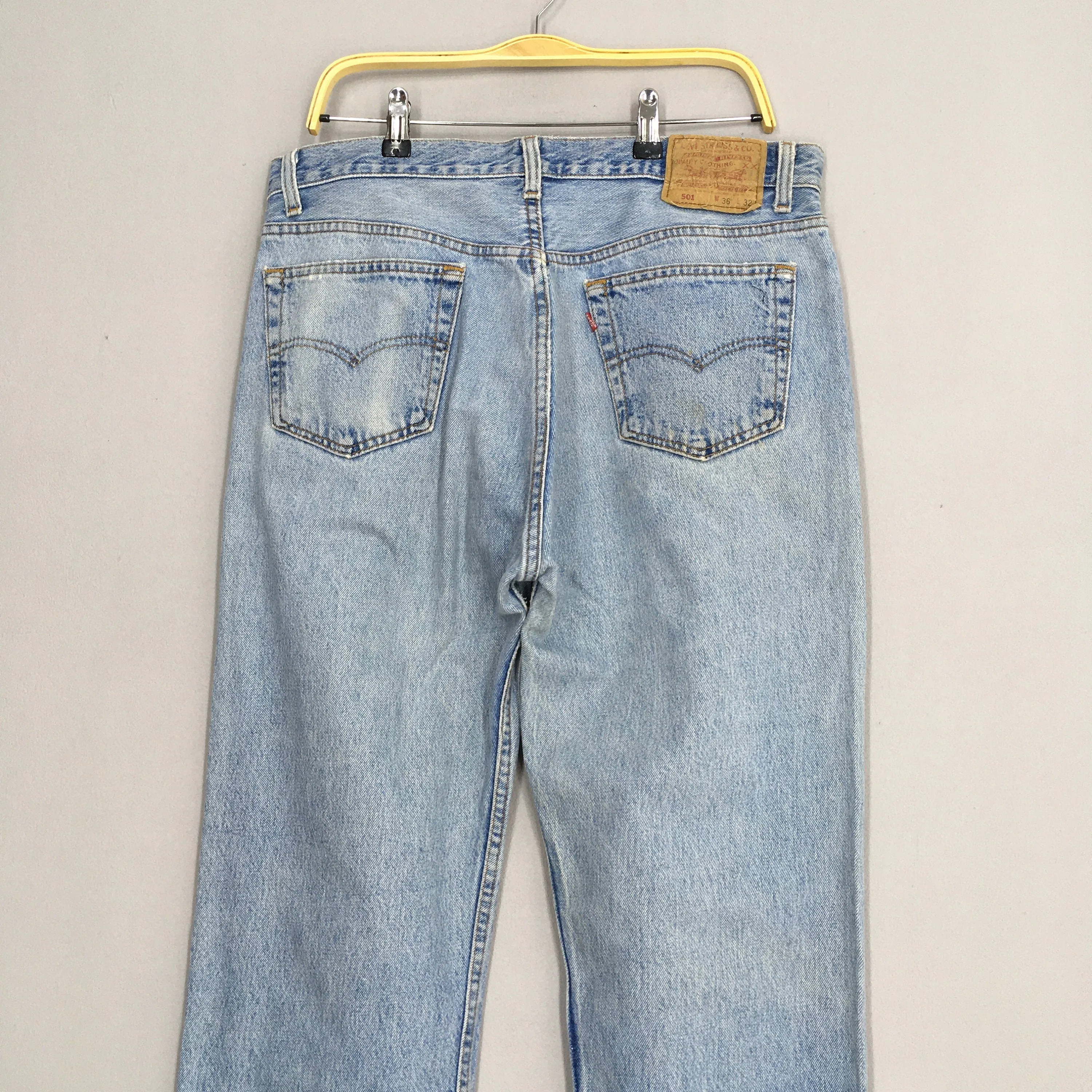 Levi's 501 Blue Faded Dirty Jeans Size 34x32