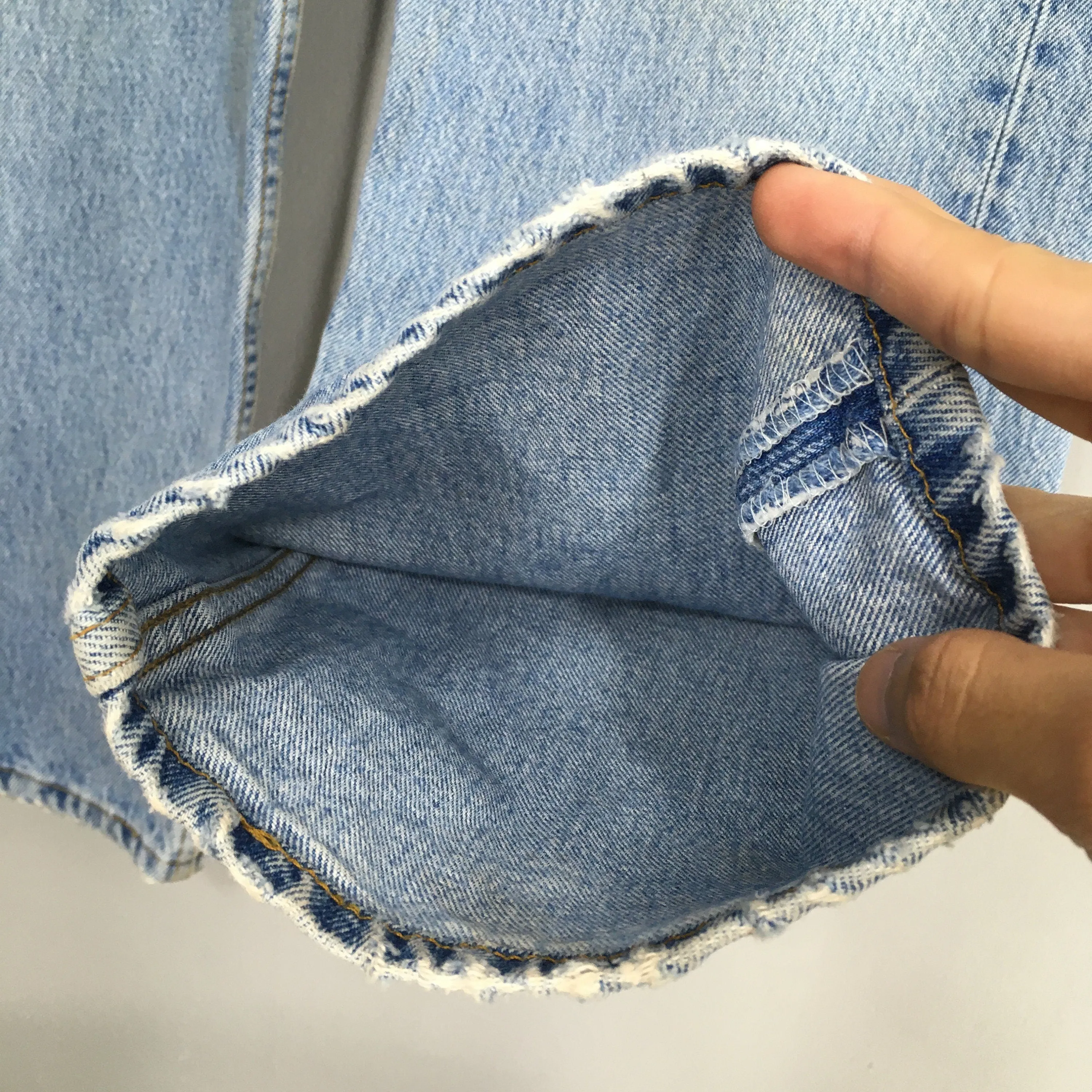 Levi's 501 Blue Faded Dirty Jeans Size 34x32