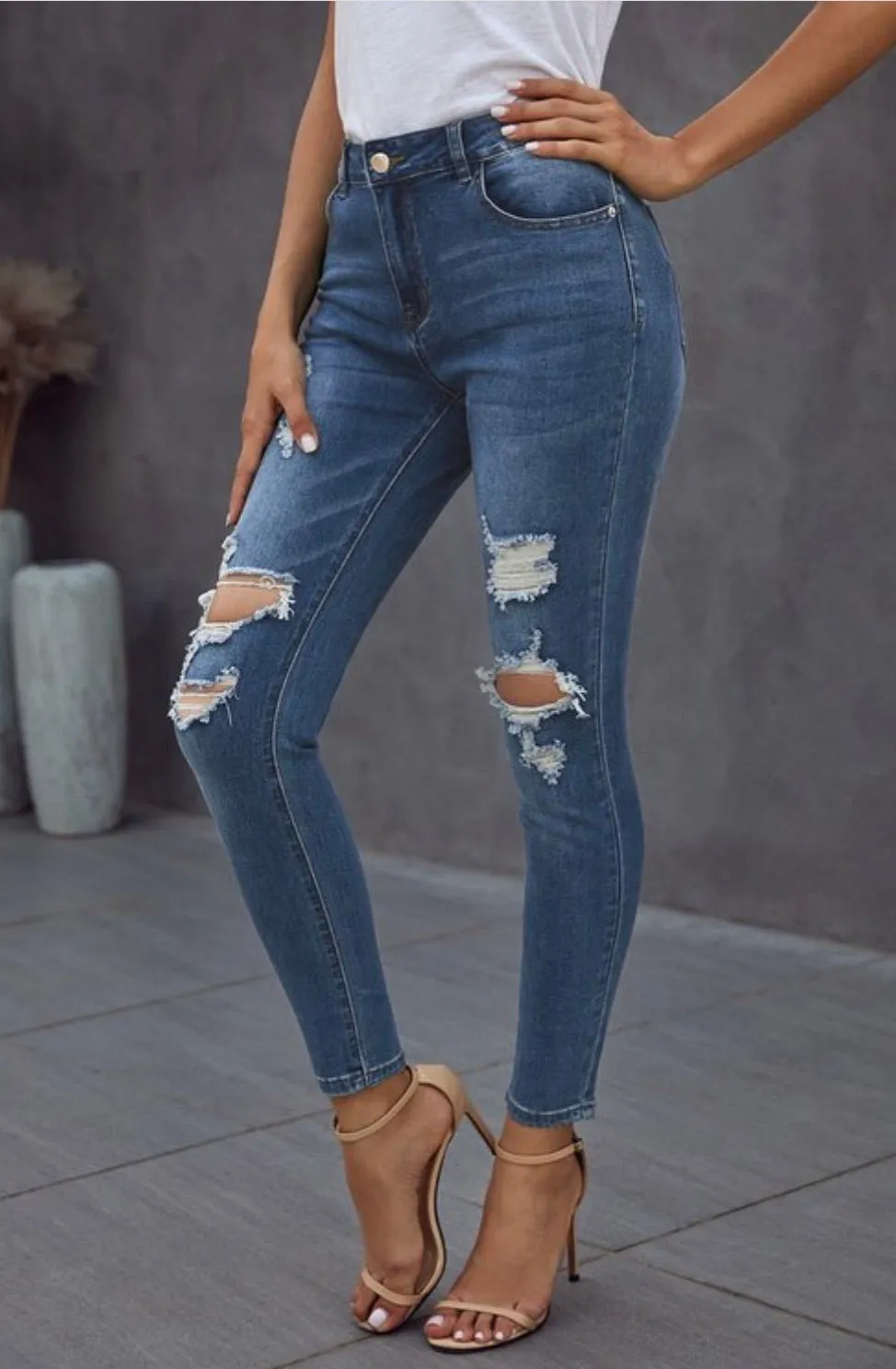 Viv Vintage Ripped Skinny Jeans